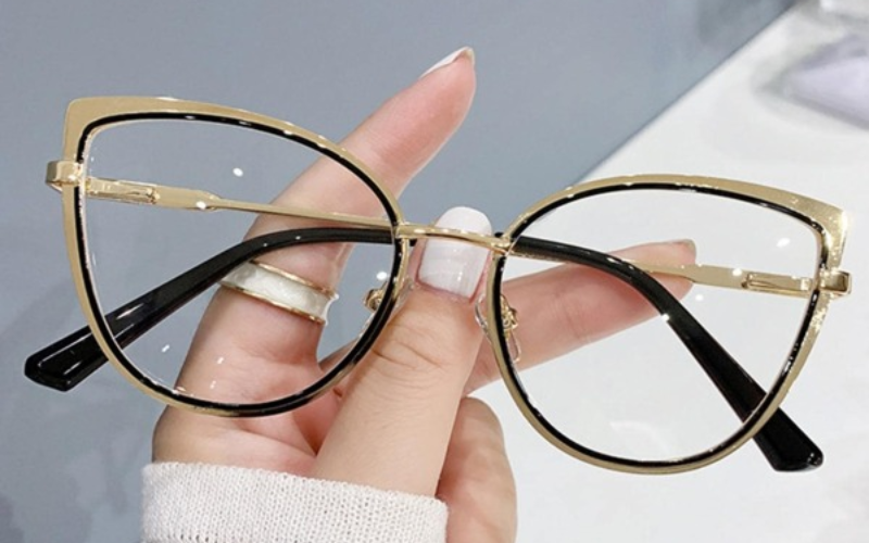 Mắt kính giá sỉ 
