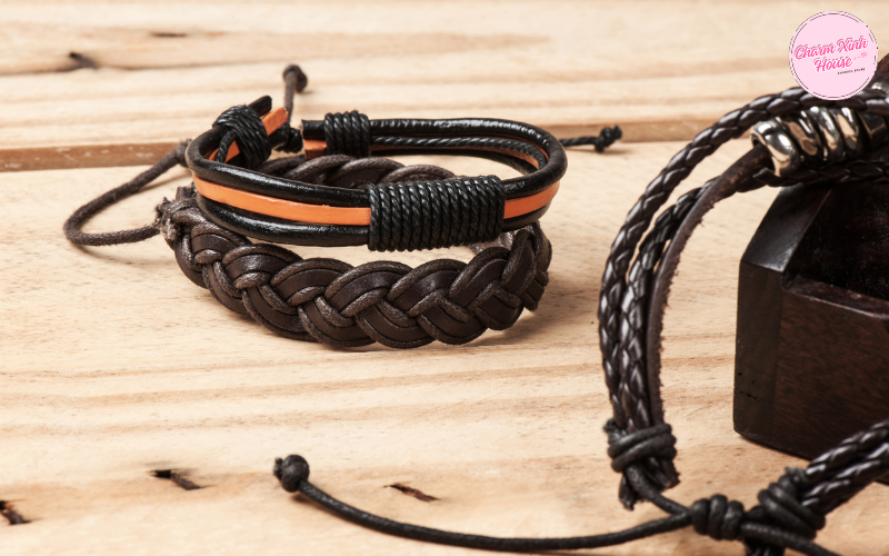 Cách làm vòng tay handmade bằng dây da